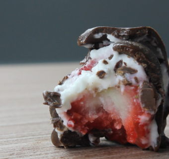 Bombom Light de Morango com Chocolate